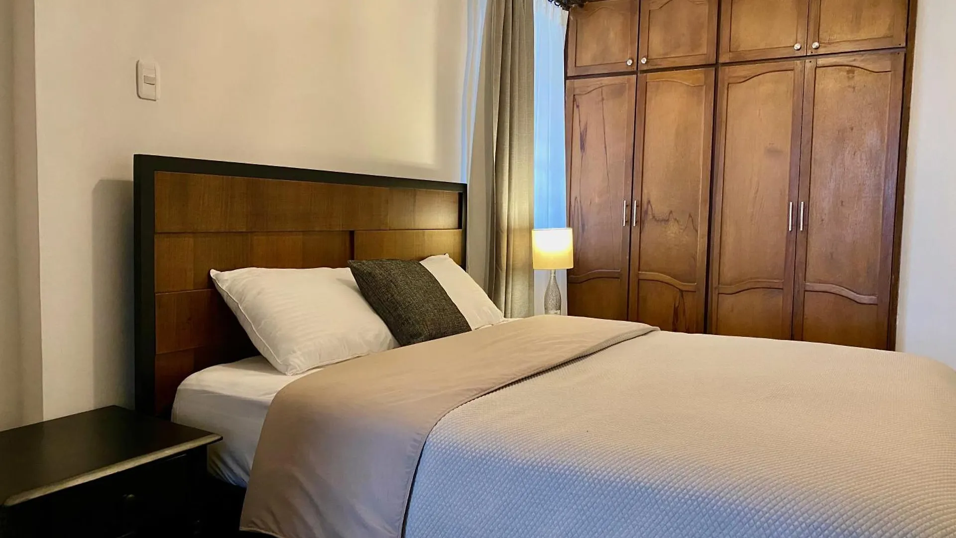 Great Location Quito Apartments